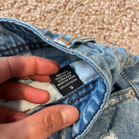 RUE 21 High-Rise Distressed ButtonFly Denim Shorts - Picture 3 of 8